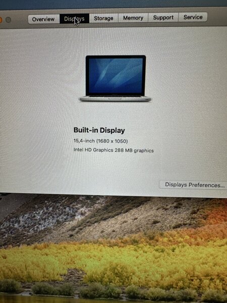 Laptop MacBook 15,4” - Intel Core i7, 8 GB RAM, 240 SSD.